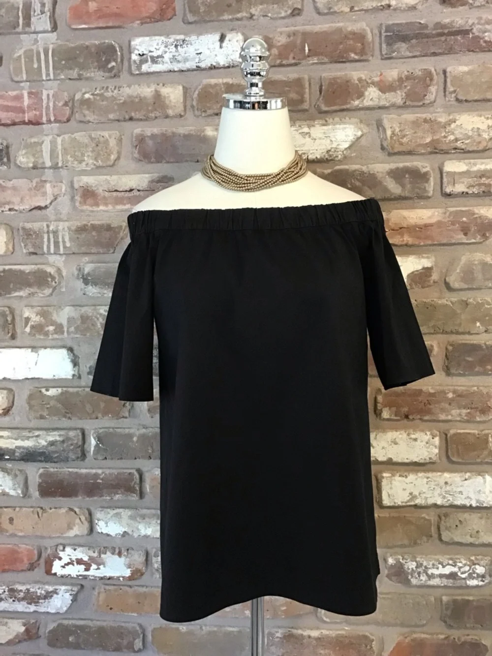 Lafayette 148 New York Women's Black Short Sleeve Off-Shoulder Top M - Picture 2 of 6